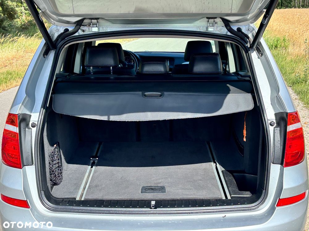 BMW X3 sDrive18d xLine - 19