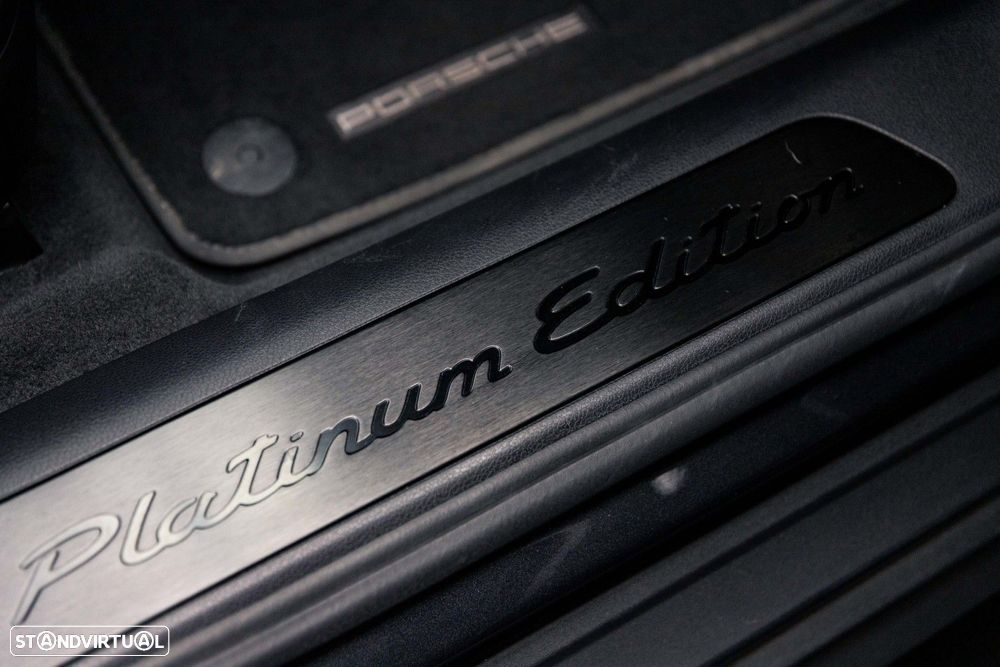 Porsche Panamera Sport Turismo 4 E-Hybrid Platinum Edition - 29