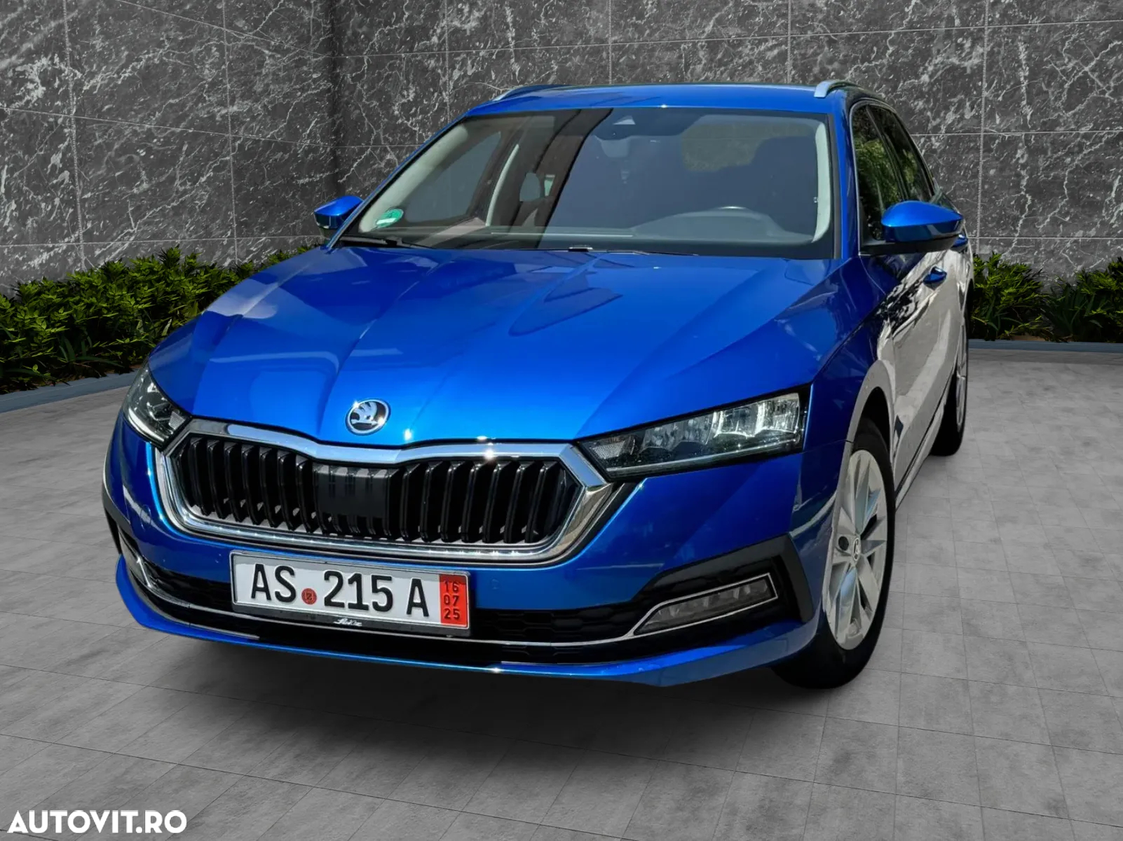 Skoda Octavia 2.0 TDI DSG First Edition - 2