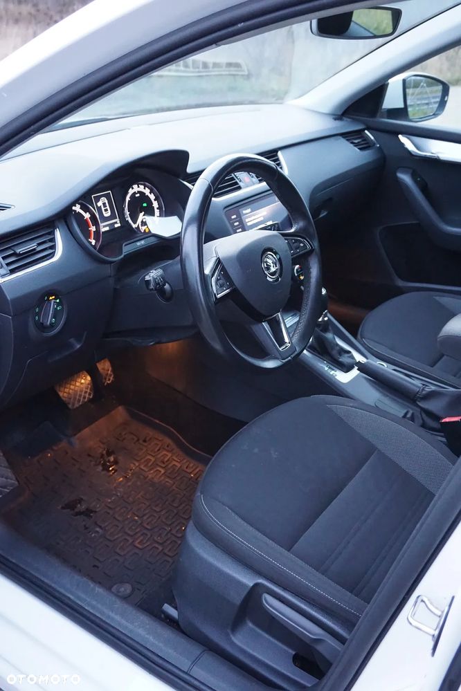 Skoda Octavia 2.0 TSI Ambition DSG - 18