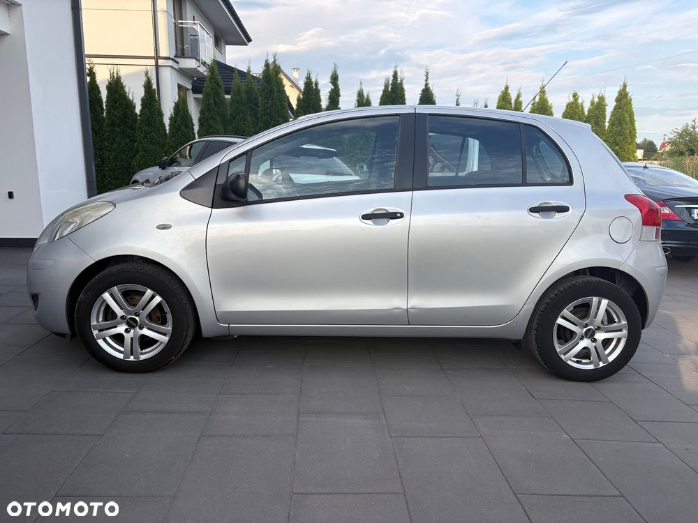 Toyota Yaris 1.33 Sol - 2