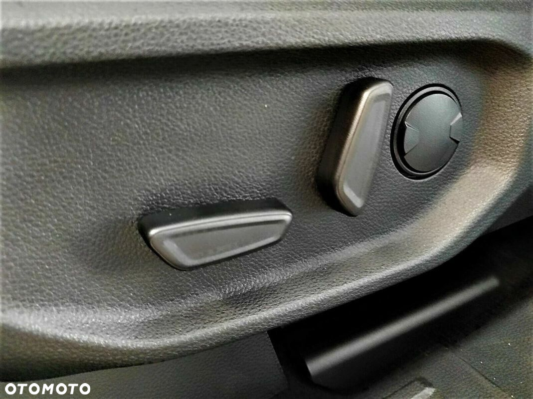 Volkswagen Amarok - 15