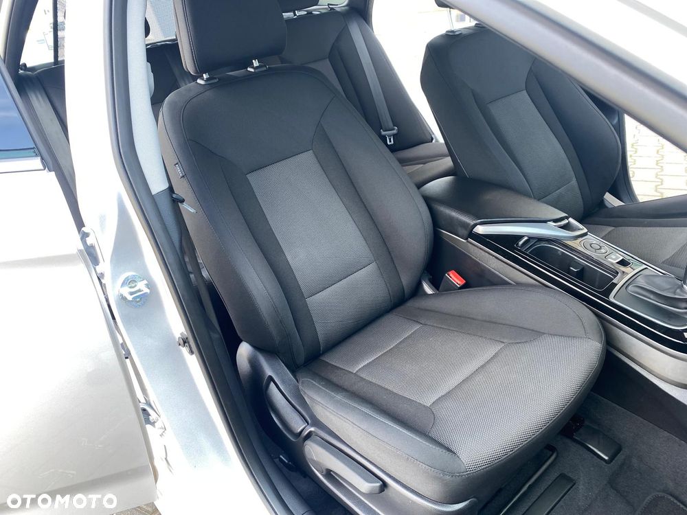 Hyundai i40 Kombi blue 1.7 CRDi DCT Premium - 15