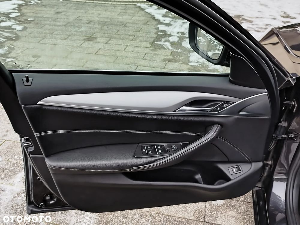 BMW Seria 5 520d Modern Line - 11