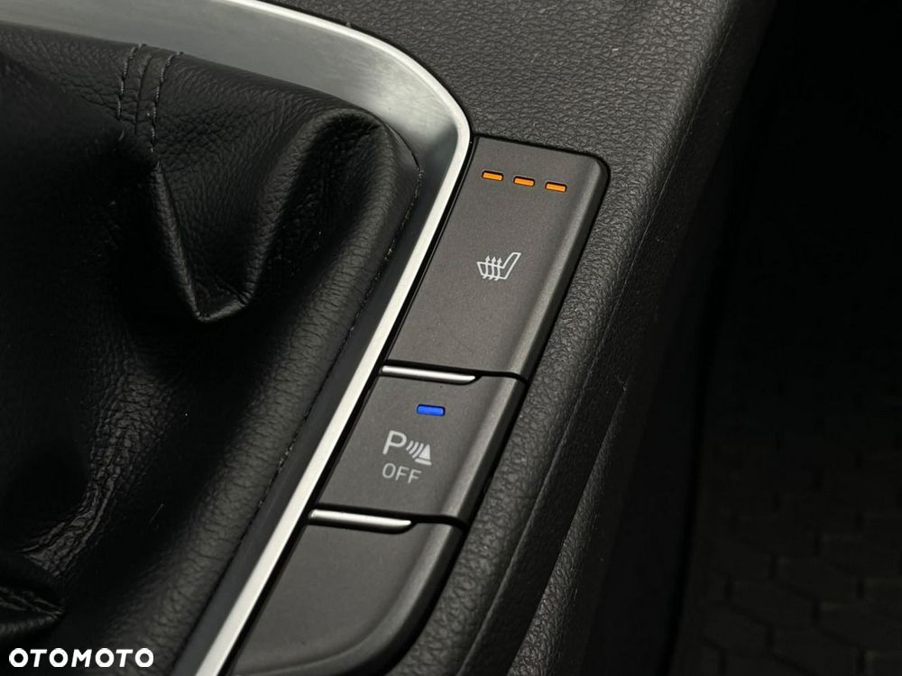 Hyundai i30 - 23