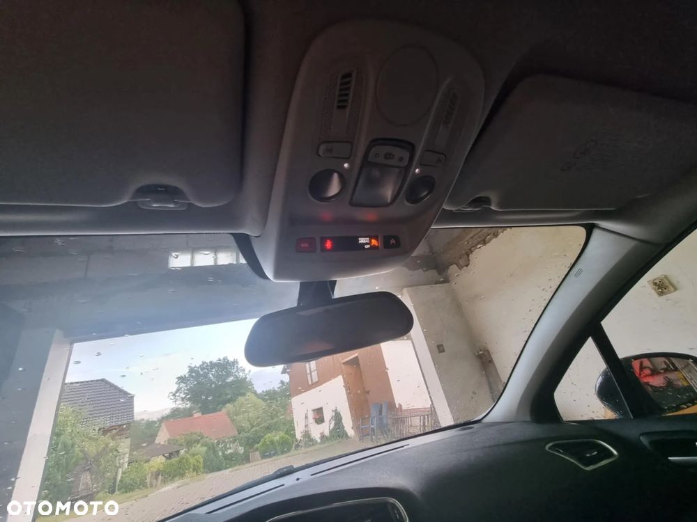 Citroën C4 e-HDi 115 ETG6 Business Class - 13