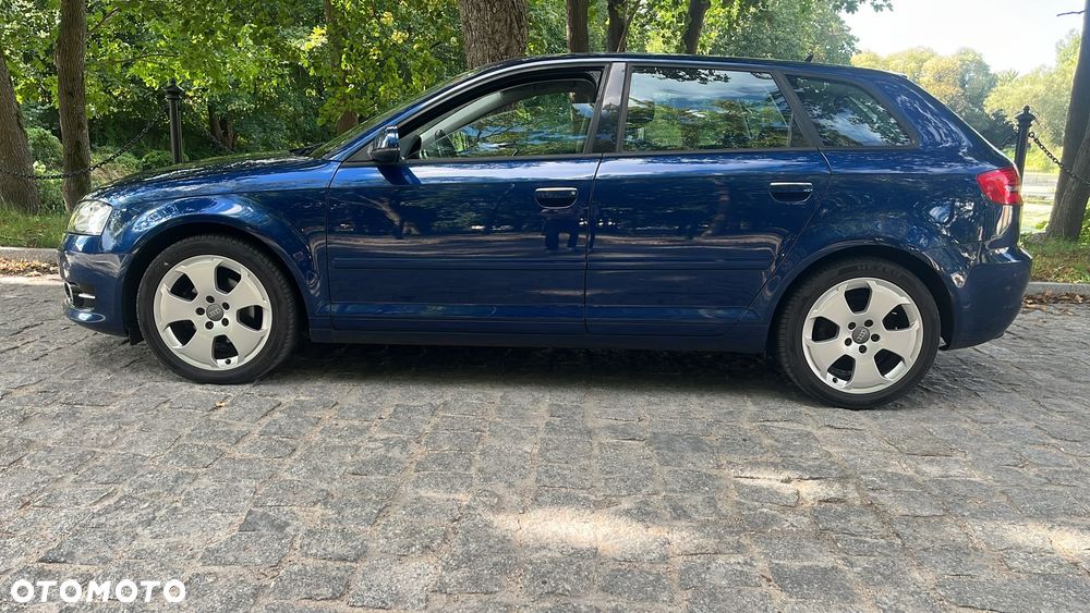 Audi A3 Sportback 1.6 TDI DPF Ambition - 5