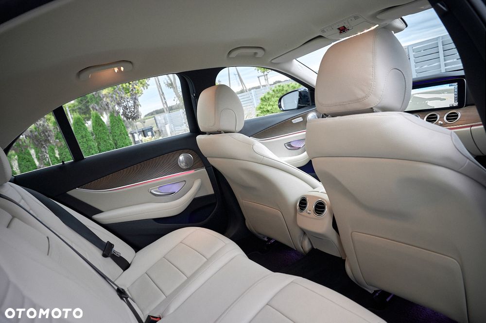 Mercedes-Benz Klasa E 350 9G-TRONIC Avantgarde - 4