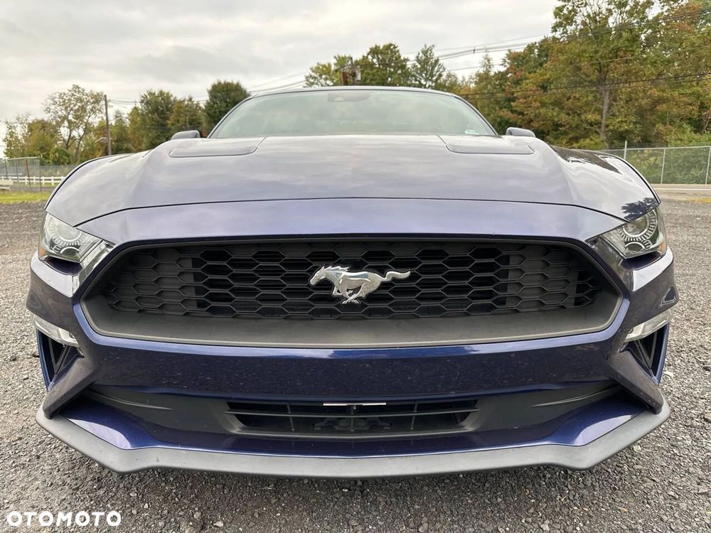 Ford Mustang - 5