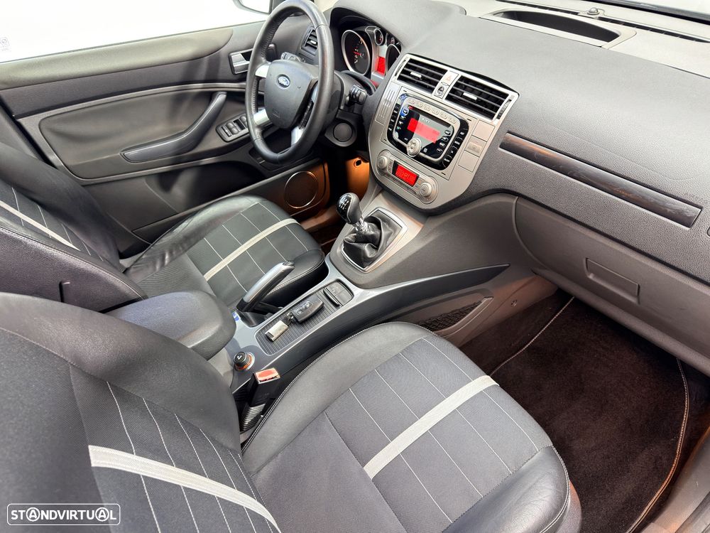 Ford Kuga 2.0 TDCi Titanium - 18