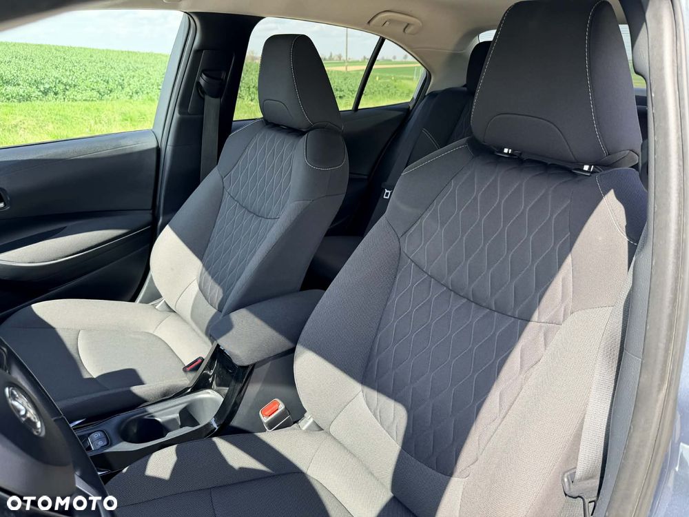 Toyota Corolla 1.8 Hybrid Selection - 16