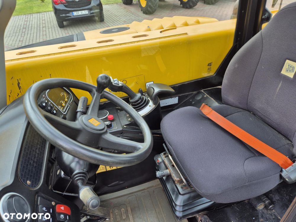 JCB 525-60 HiViz - 8