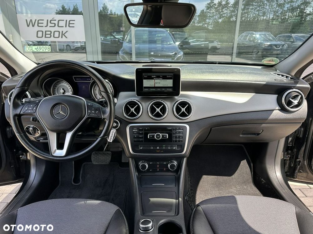 Mercedes-Benz GLA 200 7G-DCT Style - 9