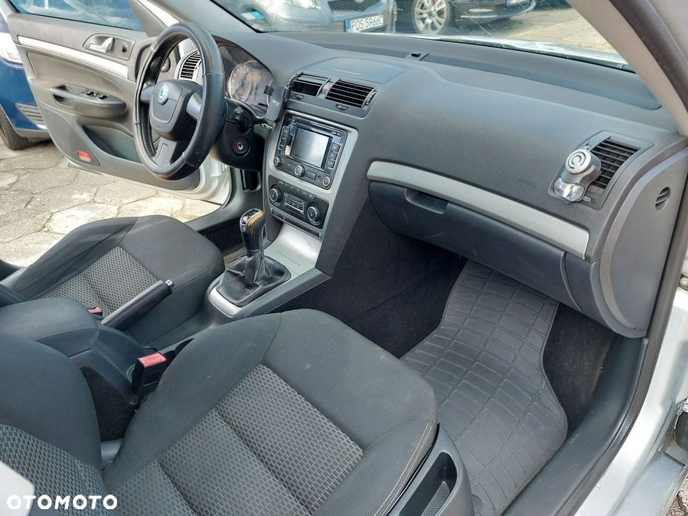 Skoda Octavia - 14