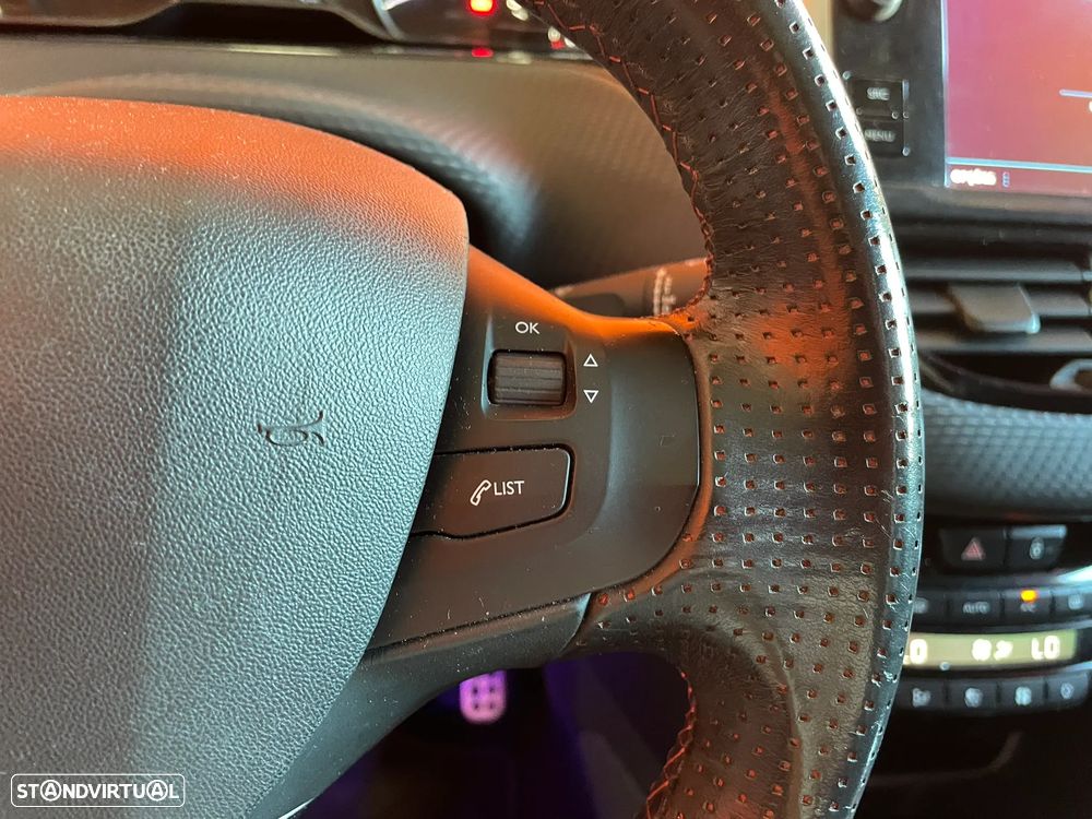 Peugeot 208 1.6 BlueHDi GT Line - 17