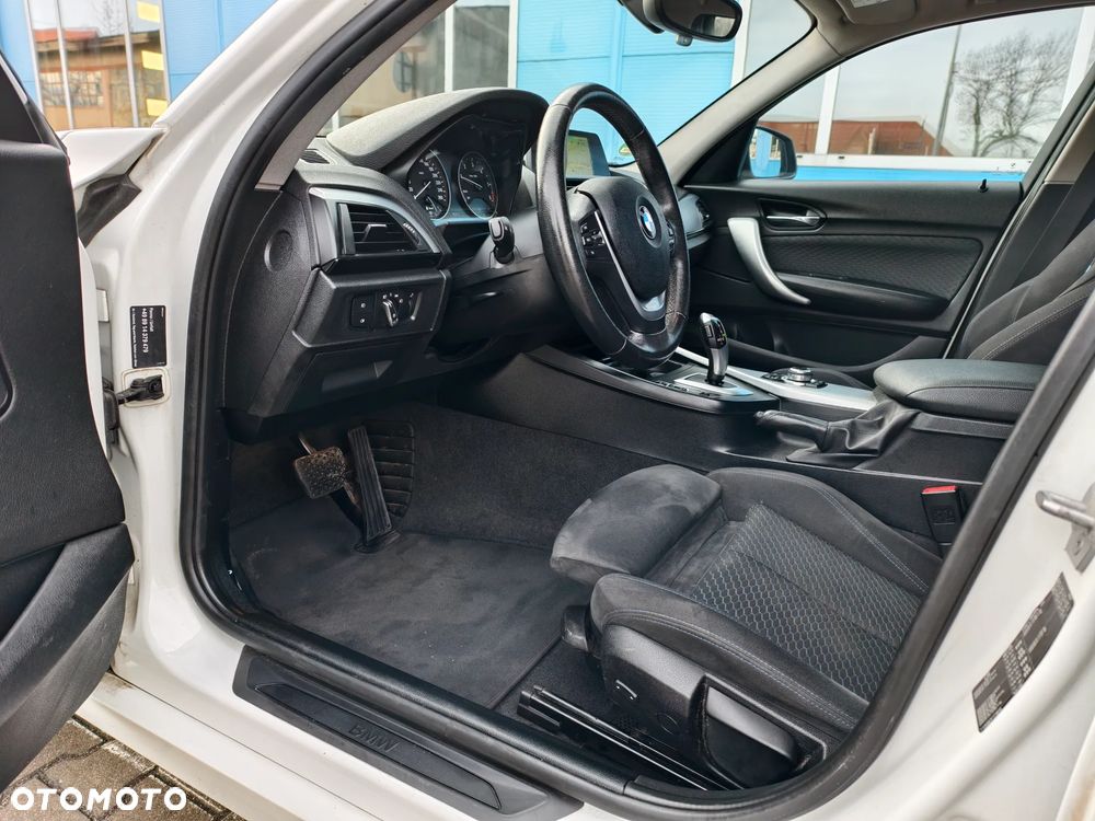 BMW Seria 1 120d Sport-Aut Sport Line - 9