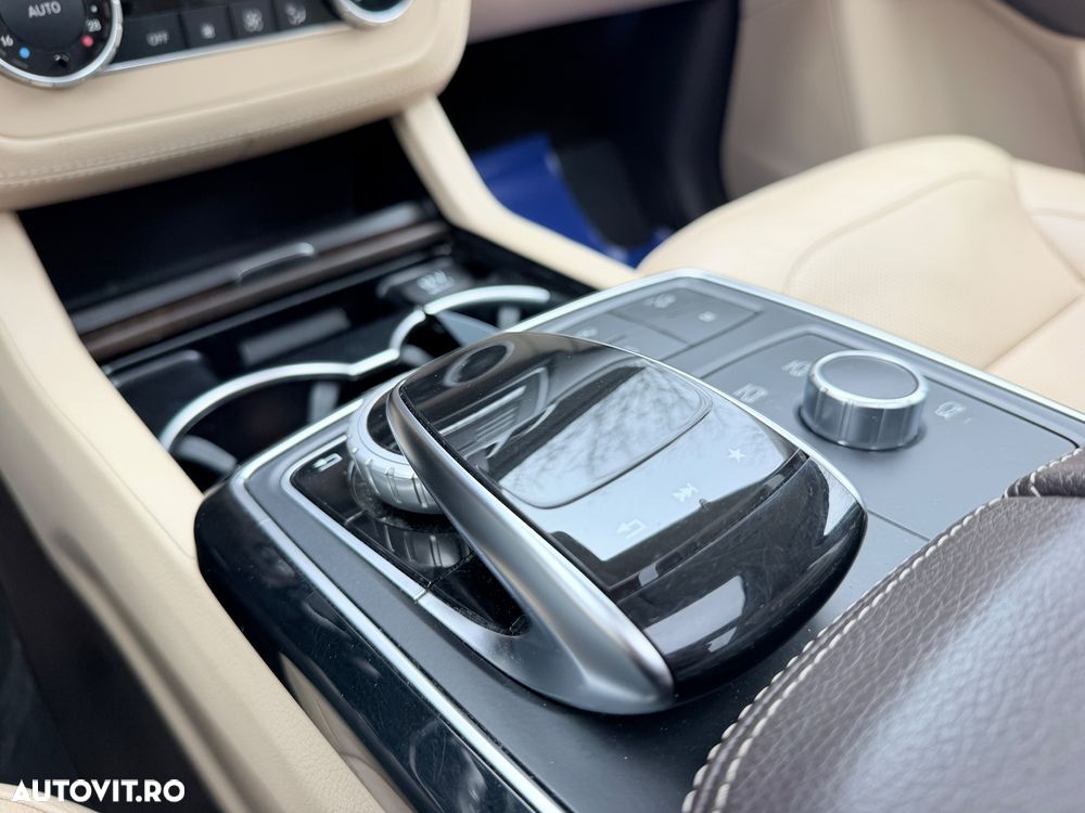 Mercedes-Benz GLS - 14