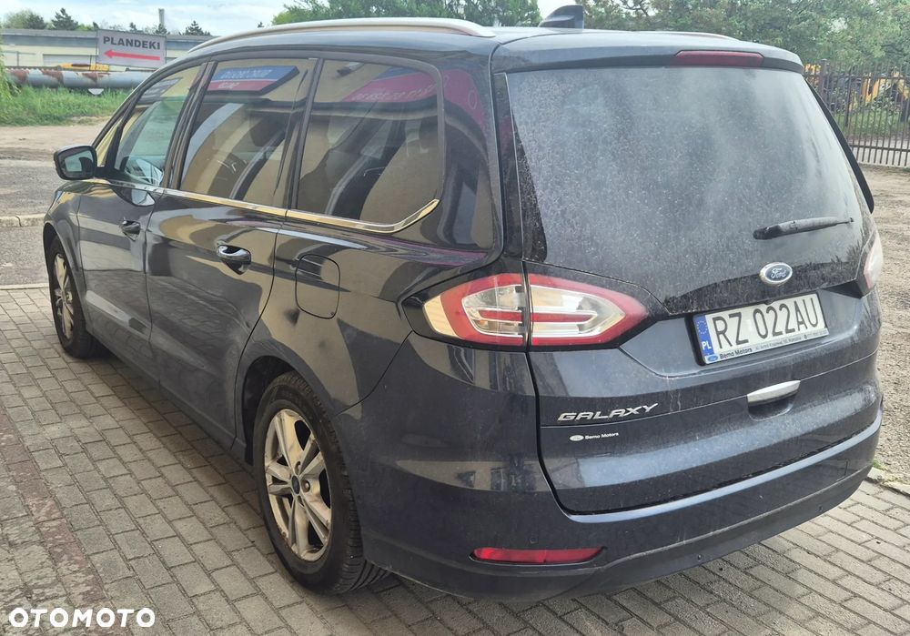 Ford Galaxy 2.0 EcoBlue Titanium - 4