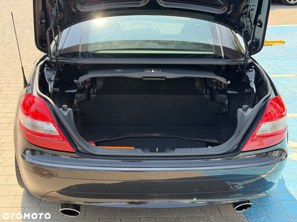 Mercedes-Benz SLK - 16
