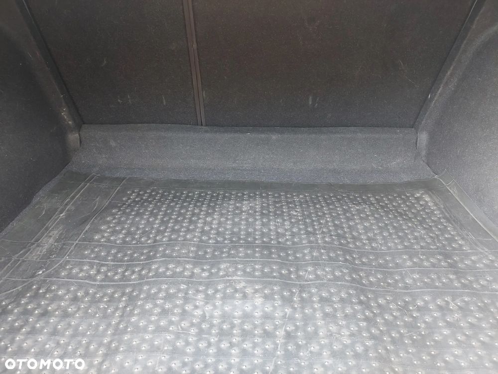 Chevrolet Cruze 1.6 Base - 7