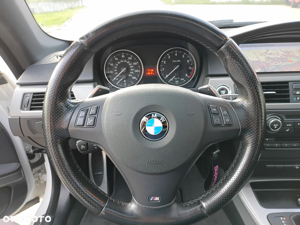 BMW Seria 3 335i xDrive M Sport Edition - 22