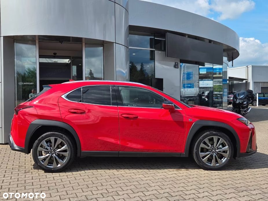 Lexus UX - 3
