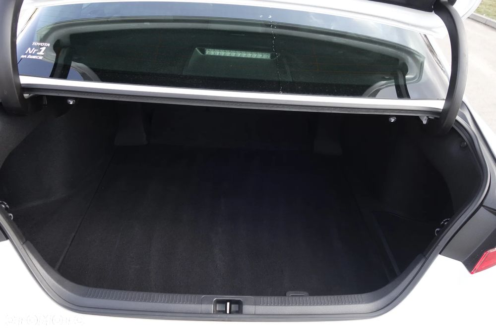 Toyota Camry 2.5 Hybrid Prestige CVT - 13