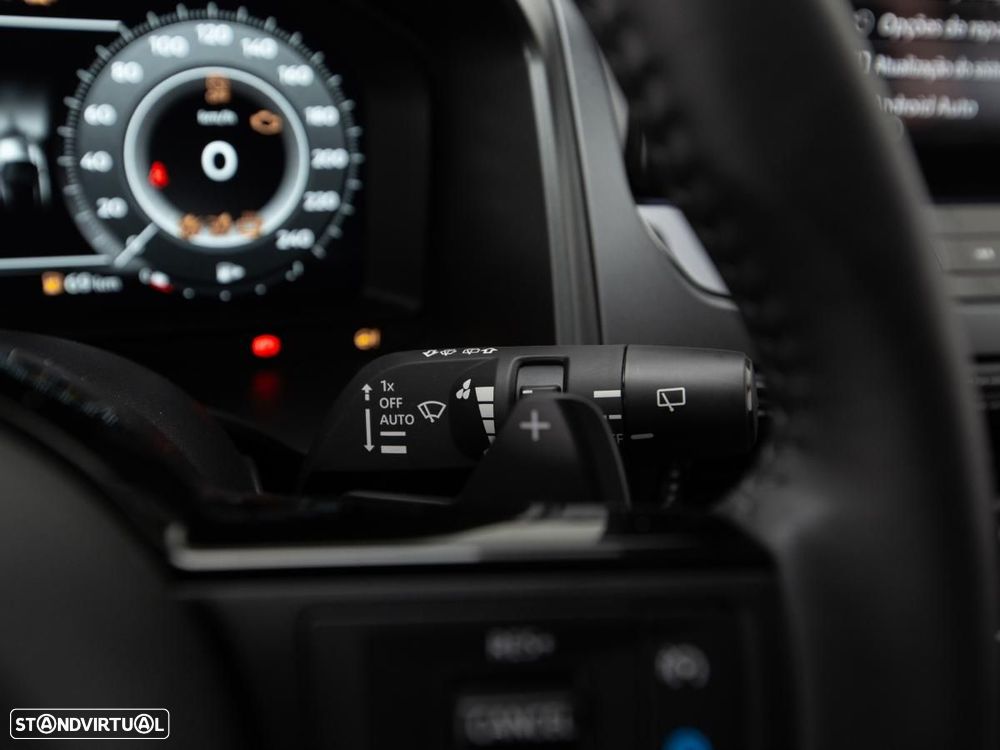 Nissan Qashqai 1.3 DIG-T N-Connecta Xtronic - 17