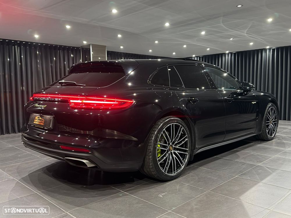 Porsche Panamera Sport Turismo 4 E-Hybrid - 8