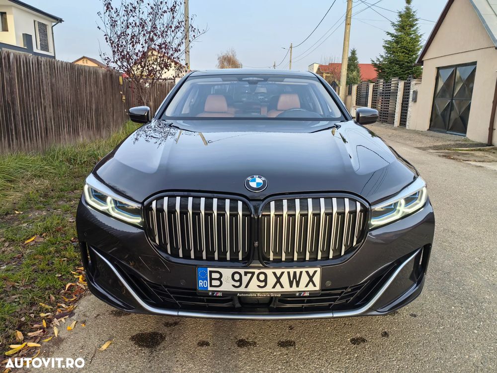 BMW Seria 7 750i xDrive - 16