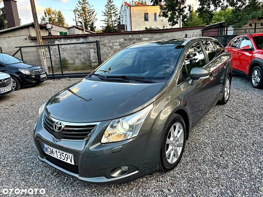 Toyota Avensis 2.0 D-4D Sol plus+NAVI - 10