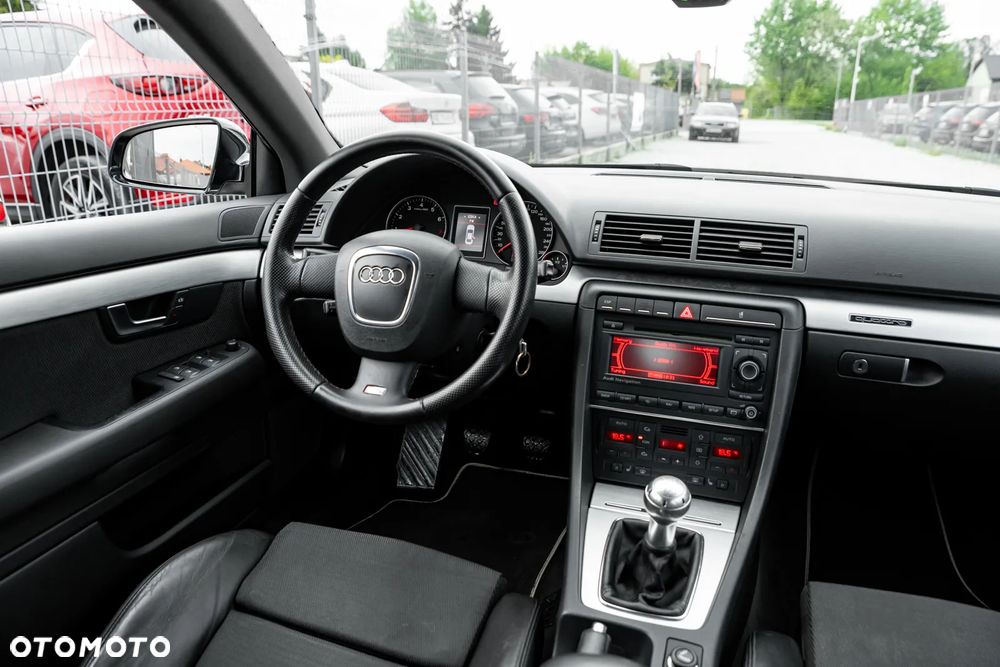 Audi A4 Avant - 29