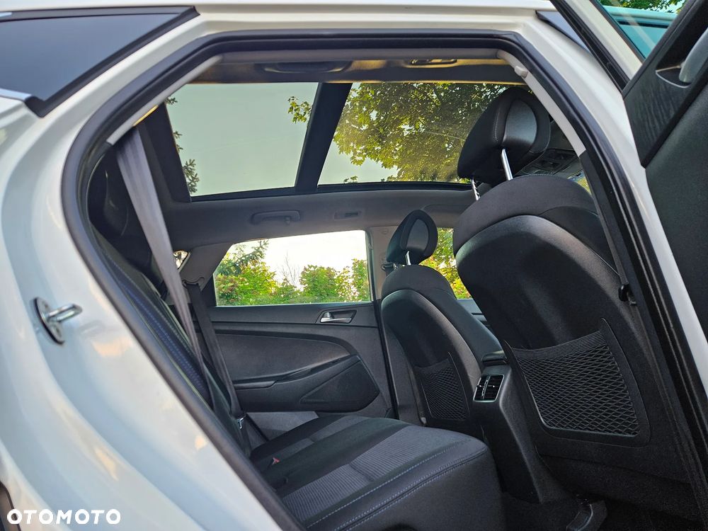 Hyundai Tucson blue 1.7 CRDi 2WD Style - 36