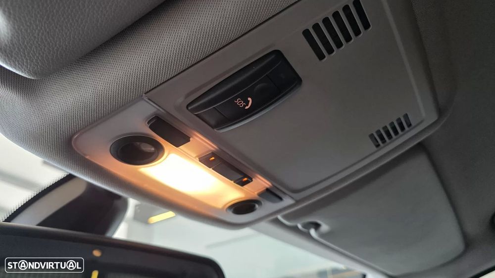 BMW 320 d EfficientDynamics Navigation - 47