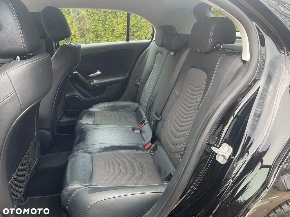 Mercedes-Benz Klasa A 180 d Progressive 8G-DCT - 10