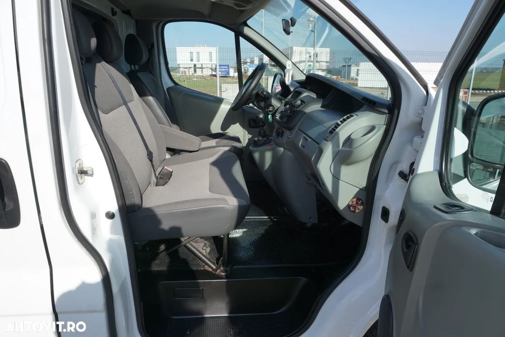 Renault Trafic - 9