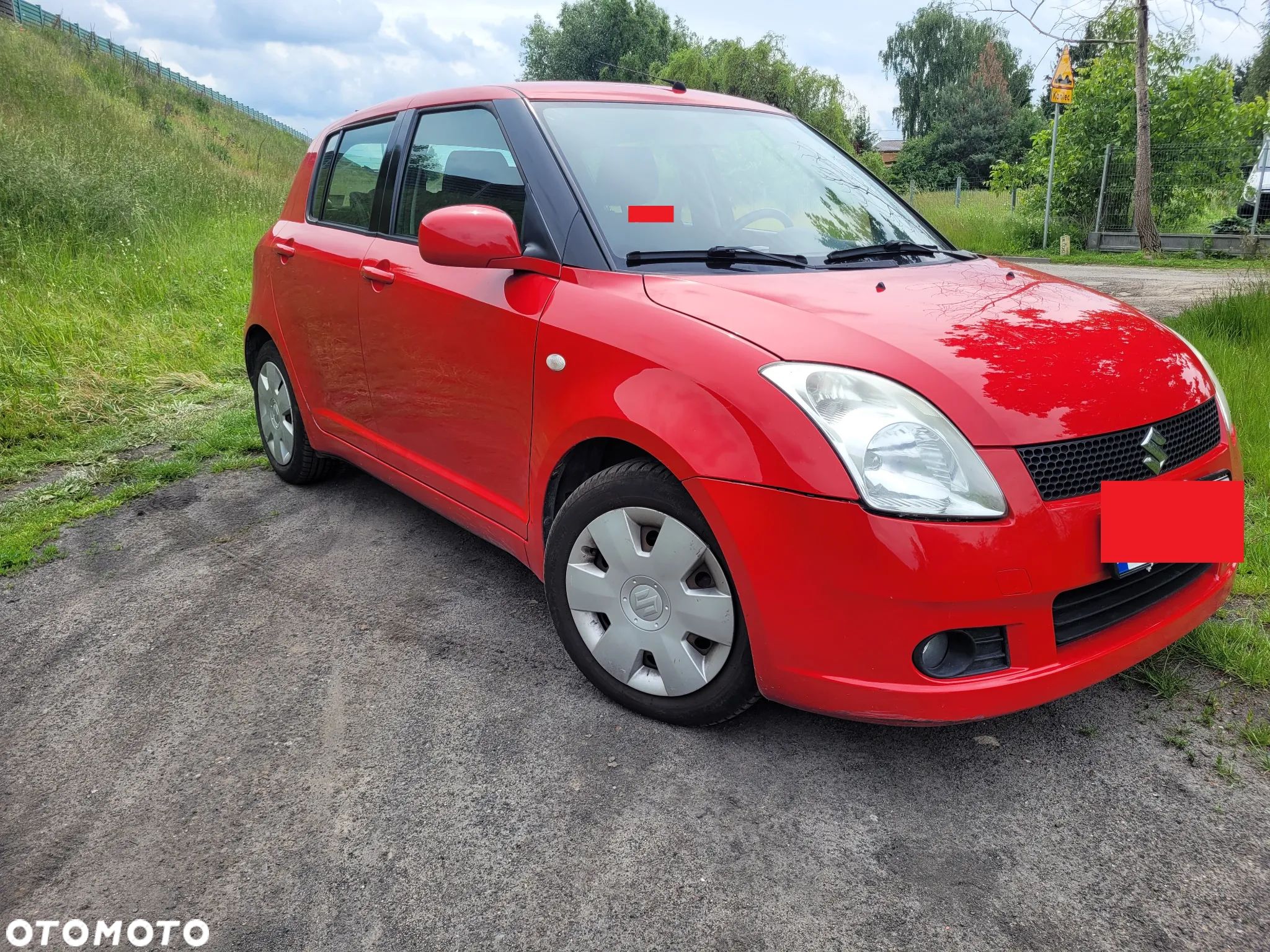 Suzuki Swift - 1