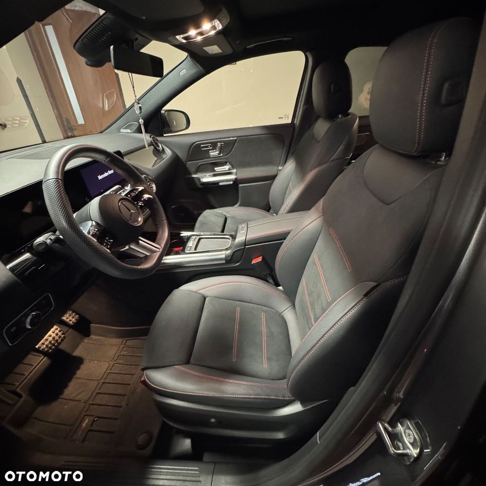 Mercedes-Benz GLA - 7