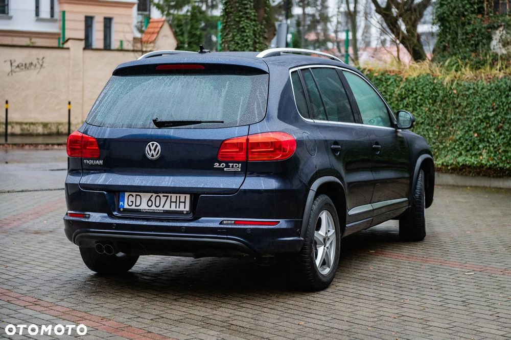 Volkswagen Tiguan 2.0 TDI 4Mot Perfectline R-Style DSG - 14