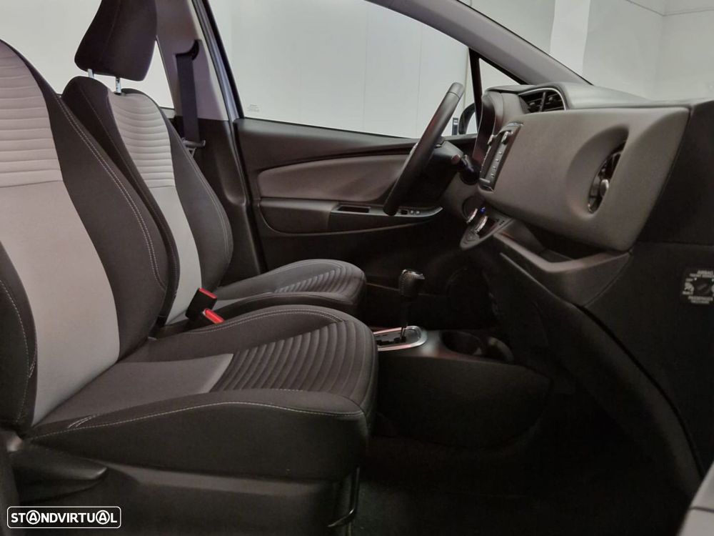 Toyota Yaris - 8