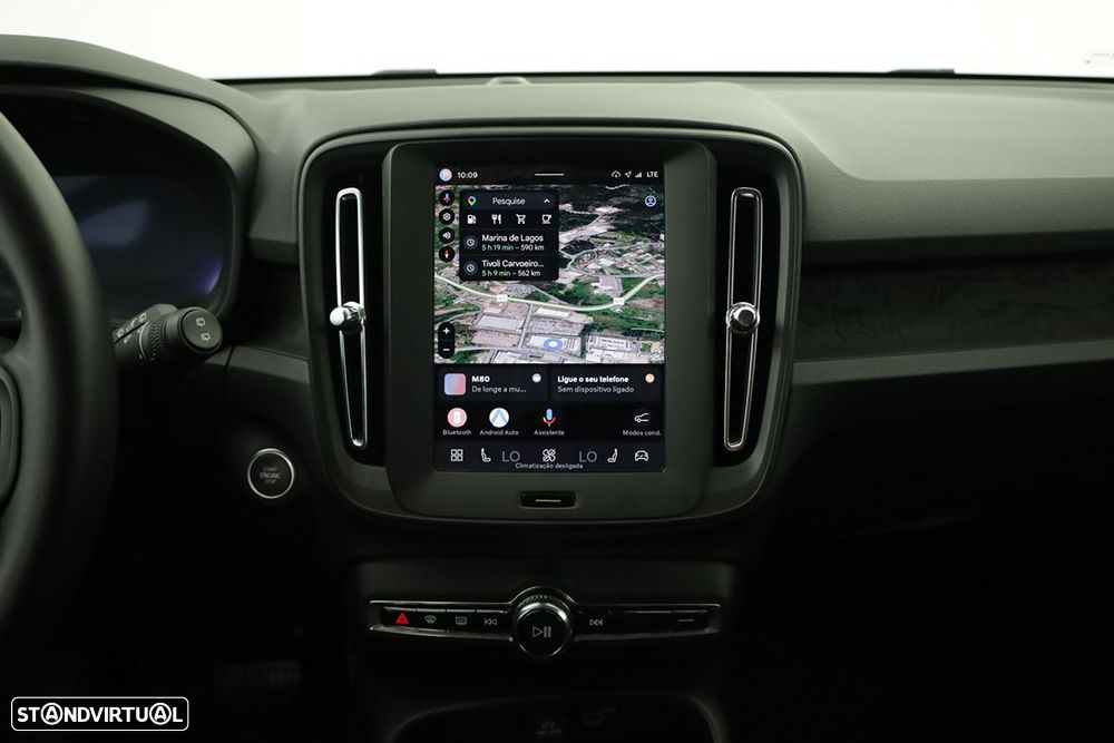 Volvo XC 40 2.0 B3 Essential - 9