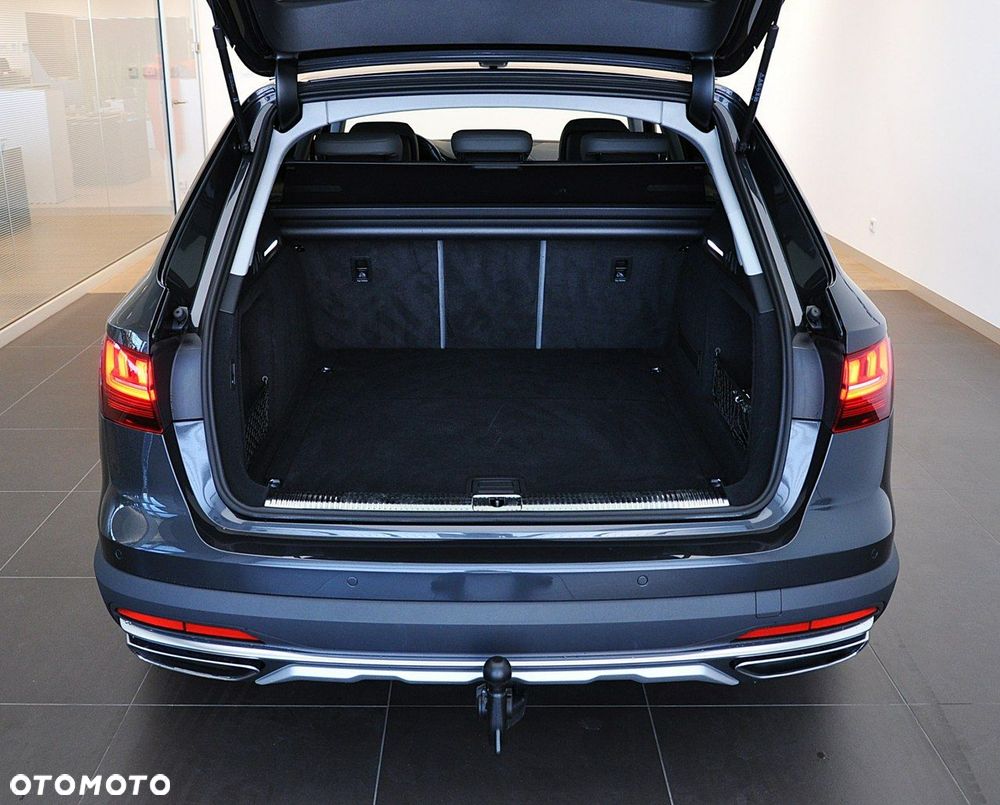 Audi A4 Allroad - 12