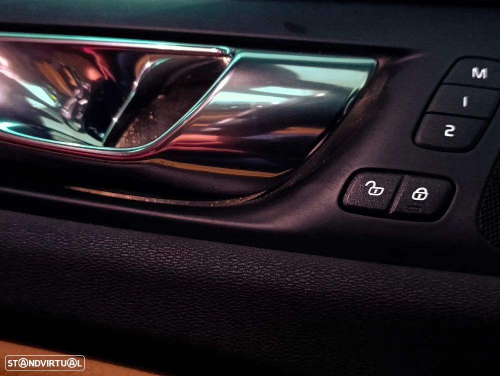 Volvo V60 2.0 T8 AWD TE Inscription Expression - 12