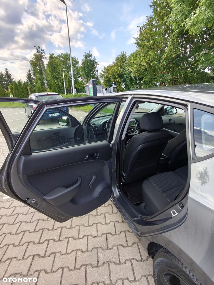 Hyundai i30 1.6 CRDi Classic EU5 - 22