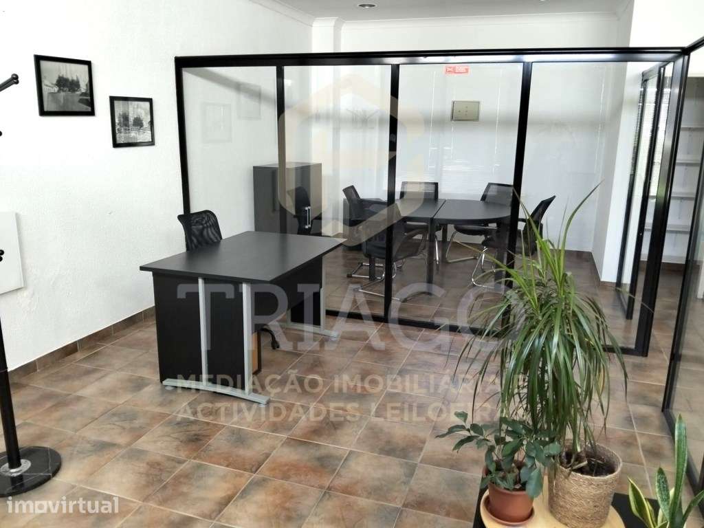Escritório Mobilado - Centro Benavente - Grande imagem: 2/13