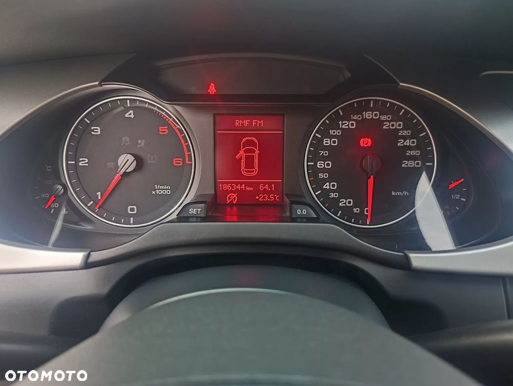 Audi A4 Avant 2.0 TDI DPF S line Sportpaket - 27