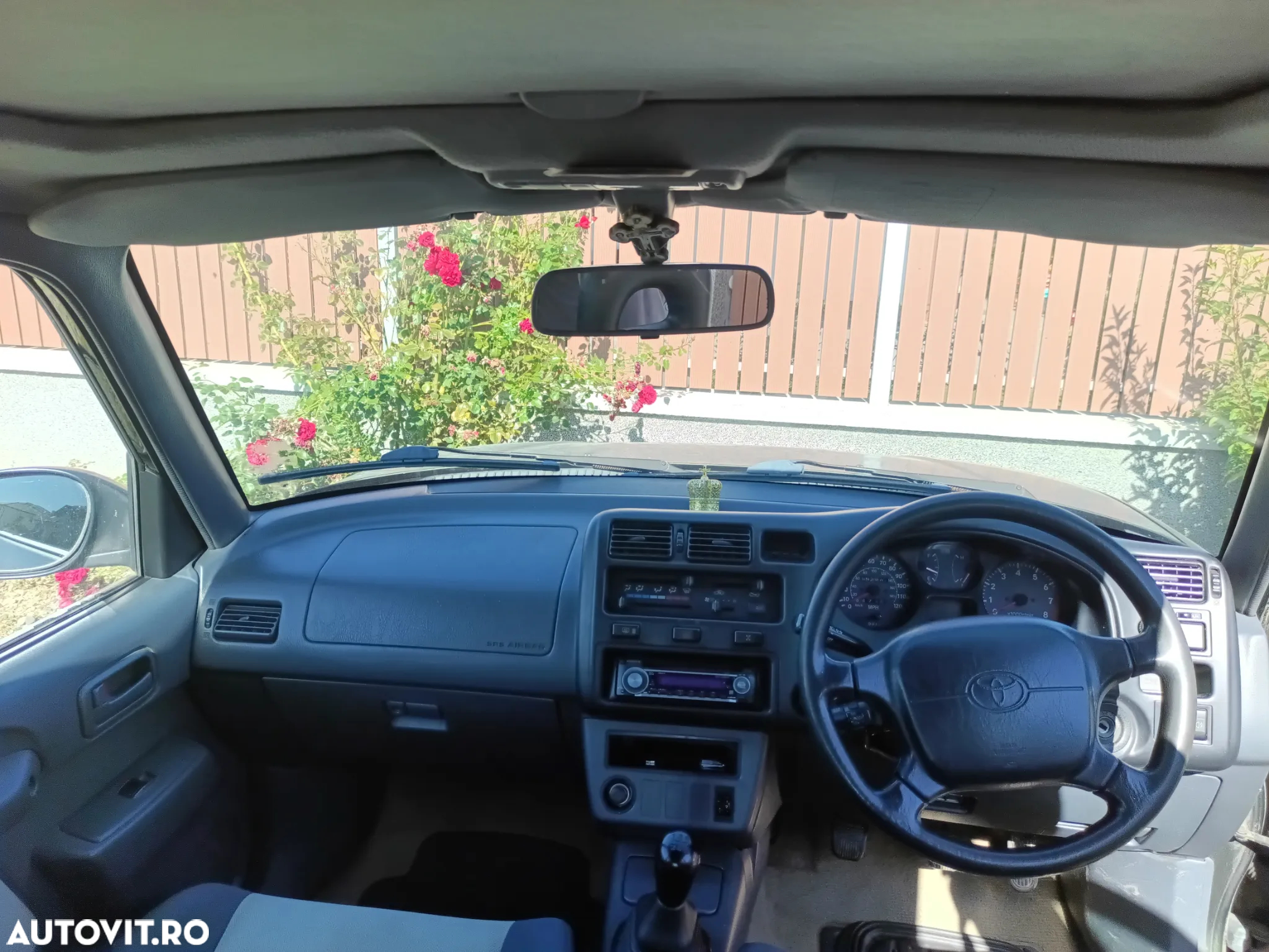 Toyota RAV4 - 10