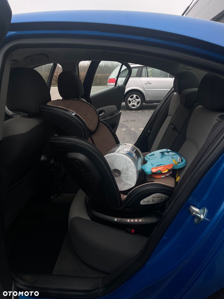 Chevrolet Cruze 1.8 LT - 12