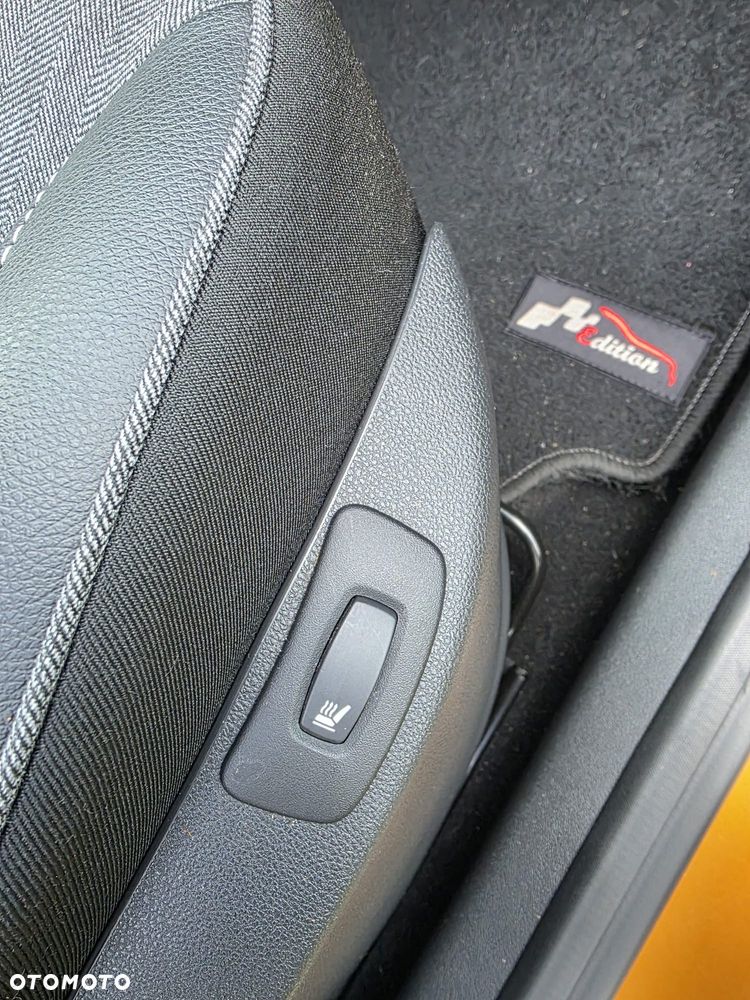 Renault Captur ENERGY TCe 120 Crossborder - 27