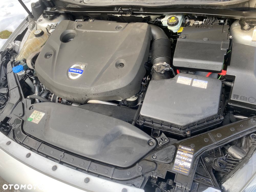 Volvo V40 D4 Drive-E R-Design Summum - 10